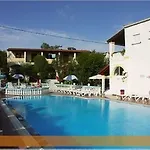 Leftis Romantica Aparthotel 3*
