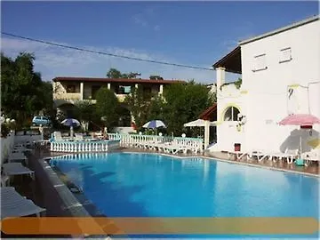 Leftis Romantica Apartahotel 2*